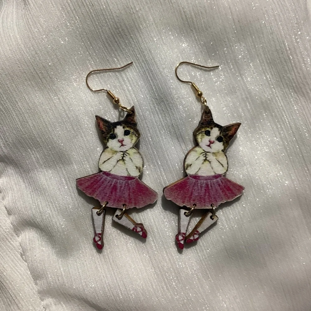 😺-Lightweight Wooden Ballerina Cat Hook Drop Dangle Earrings
